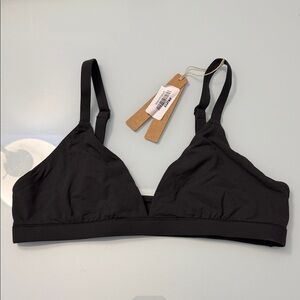 NWT SKIMS Fits Everybody Triangle Bralette